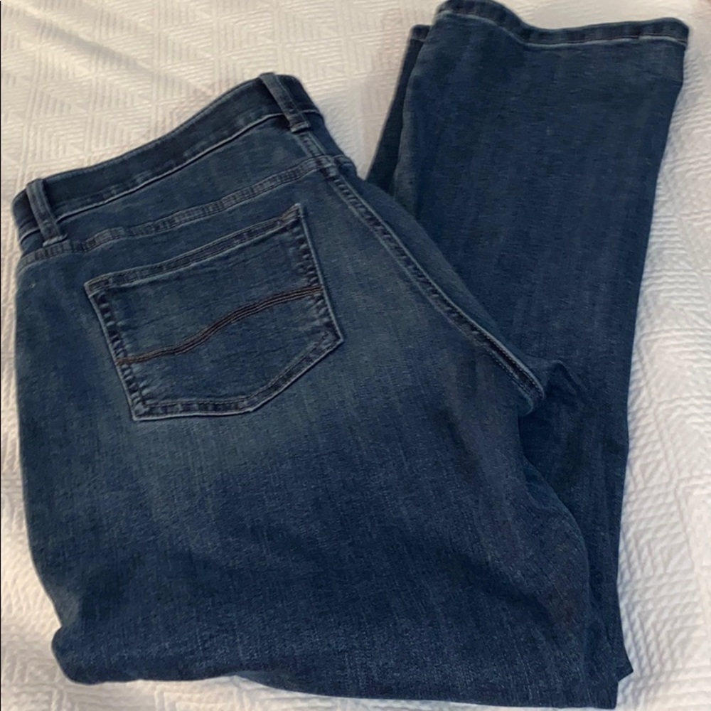 Lee Regular Straight Leg Mid Rise Jeans